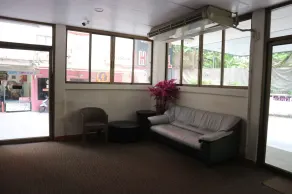 Crown BTS Nana Hotel - Receção