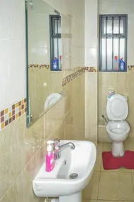 Lux Suites Ruby Apartment Ngara - Bagno