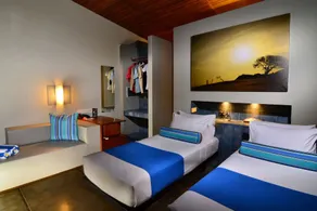 Hotel Komune and Beach Club Bali - Chambre