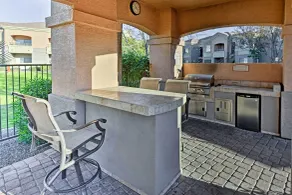 Patio & Resort Perks: Gated Gilbert Condo - Innvendig