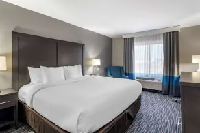 Comfort Inn & Suites Emporia - Chambre