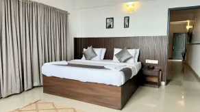 Veu Munnar Retreat - Valley View Rooms - Room