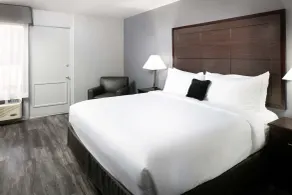 Red Lion Inn & Suites Tucson Downtown - Chambre