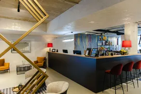 The Amberlyn Suite Hotel - Rezeption