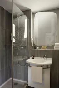 ibis Jouy-En-Josas Vélizy - Salle de bain