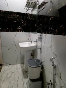 Hotel Shiv Grand SV - Baño