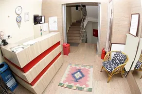 İkiz Palmiye Kiz Oğrenci Pansiyonu - Caters to Women - Hostel - Reception