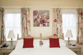 Casey's Of Baltimore Collection - Room