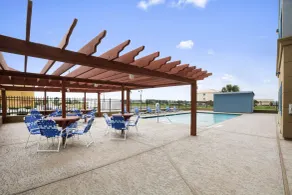 Days Inn & Suites by Wyndham Galveston West/Seawall - Piscina