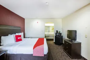 OYO Hotel LSU - Chambre
