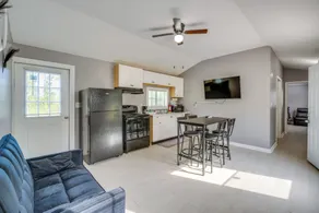 Dual-deck Canton Escape w/ Spacious Yard! - Interiør