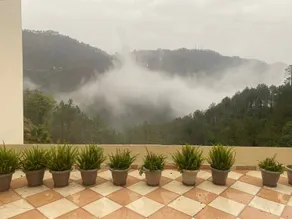Misty Meadows by Priyago Hotels - Terrasse/gårdhave