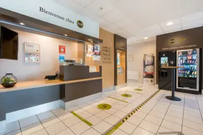 Hôtel YFF - Réception