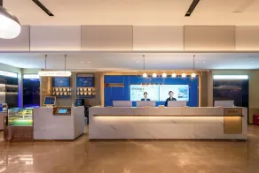 Echarm Hotel Guangzhou Baiyun Airport Flagship Store-Free airport shuttle-Free one-way shuttle to the Canton Fair Complex during the fair period - Reception