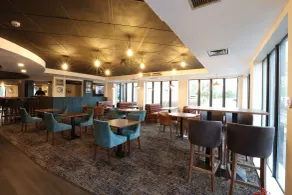 Knowsley Inn & Lounge - Restaurant