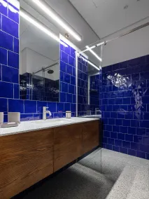 On The Square - Bathroom