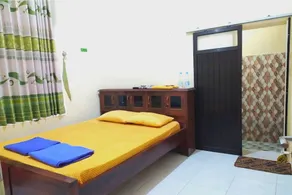 Wisma Air Mancur Malang Syariah Mitra RedDoorz - Værelse
