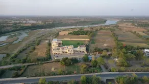 Sumergarh Resorts - Facciata della struttura
