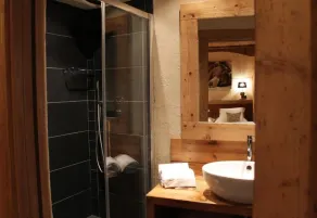 Les Trompeurs chez Odette - Bad
