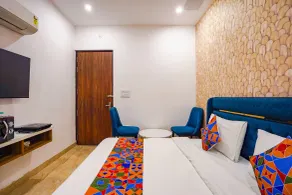 Treebo Noida Business Suites - Quarto