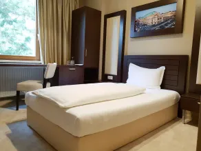 River Lodge - Room