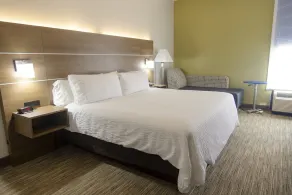 Holiday Inn Express Marshfield - Springfield Area by IHG - Zimmer