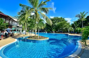 First Bungalow Beach Resort - Piscine