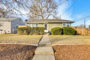 7 Mi to Dtwn Denver: Pet-friendly Home w/ Yard - Innenbereich