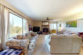 4BR Sierras-view Home w/ Pool & A/C - Dogs OK - Innvendig