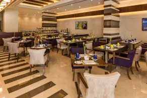 Golden Tulip Media Hotel - Restaurant