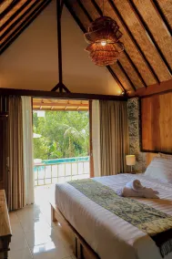 Mina Baturiti Hotel & Resto - Zimmer