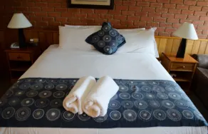 Bakery Hill Motel - Room
