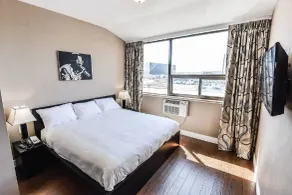 NU Hotel Toronto Airport - Vue de la chambre