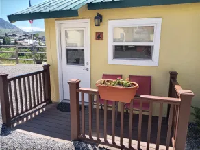 Yellowstone Riverside Cottages - Vista dalla camera