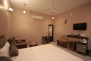 Devendragarh - A Boutique Lake Facing Guest House On Lake Fateh Sagar - Room