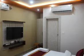 Hotel MJR - Free Pickup and Drop Temple, Sea Beach & Puri Railway Station - Room
