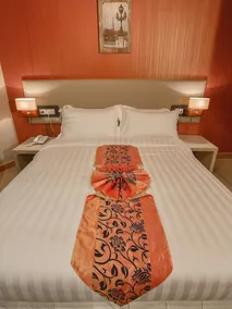 Retro39 - Room