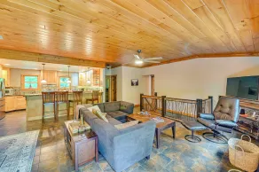 Thendara Cabin on Moose River w/ Game Room! - Interiør
