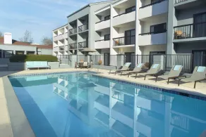 Courtyard Charlotte SouthPark - Piscine