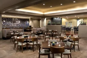 DoubleTree by Hilton Dallas - Campbell Centre - Restaurant