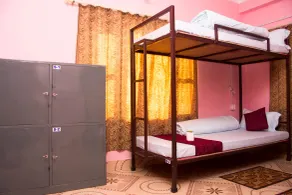 Mount Blue Tourist Hostel - Room
