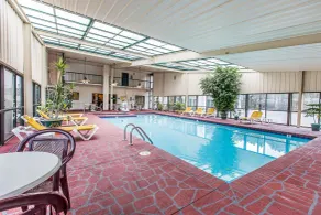 Quality Inn Tifton - Piscine
