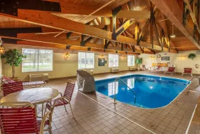 Coshocton Village Inn & Suites - Pool