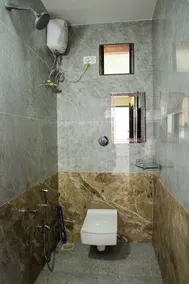Hotel VR Rudra Residency - Bathroom