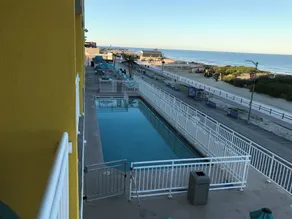 Montego Bay Resort - Piscina