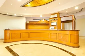 Hotel Sarita - Near Surat Railway Station - Reception