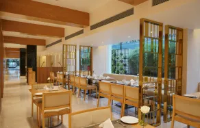 Cocoon Hotel - Restaurant
