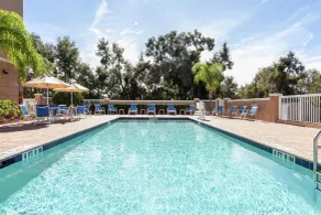 Hampton Inn & Suites Deland - Pool
