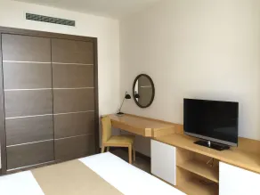 Bluesky Serviced Apartment Airport Plaza - Room