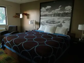 Super 8 by Wyndham Keokuk - Zimmer
